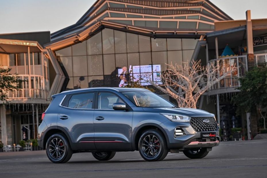 TIGGO 4 PRO Front deep low Angle View