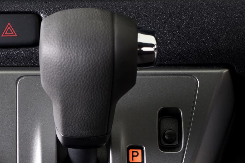 Daihatsu Sigra Gear Shifter