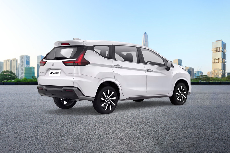 Xpander Rear Medium Side View