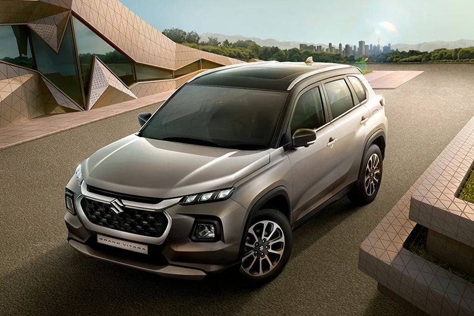 Grand Vitara Front deep low Angle View