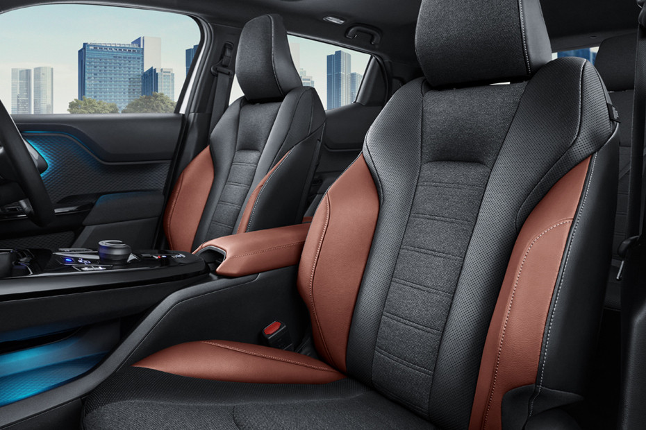 Urban Cruiser Front Seats